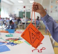 La Gonzalo Anaya tilda el distrito único de "altamente segregador" y niega que dé más libertad a las familias