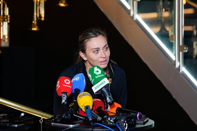 Paula Badosa atiende a los medios durante el Mutua Madrid Open 2024