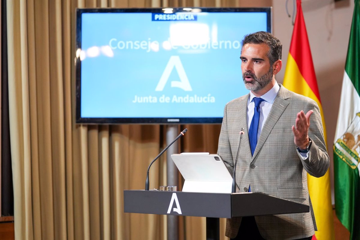 Andalucía rechaza un acuerdo  unilateral  del Gobierno con Canarias sobre reparto de menores migrantes