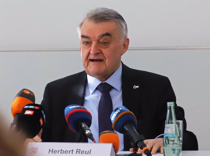 23 April 2024, Nordrhein-Westfalen, Neuss: Herbert Reul, Minister of the Interior of North Rhine-Westphalia, speaks in a press conference during his visit to the International Police Cooperation Center (IPCC) for UEFA EURO 2024. The IPCC has the task of c