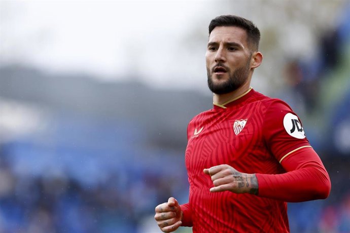 Nemanja Gudelj, jugador del Sevilla FC en un partido de Liga EA Sports