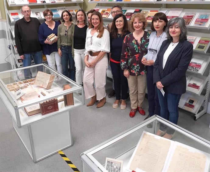 La Biblioteca Central Ibn Hazm de la Universidad de Huelva celebra el Día del Libro.