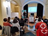 Foto: Ciutadella acoge talleres de pobreza energética dirigidos a profesionales de entidades sociales