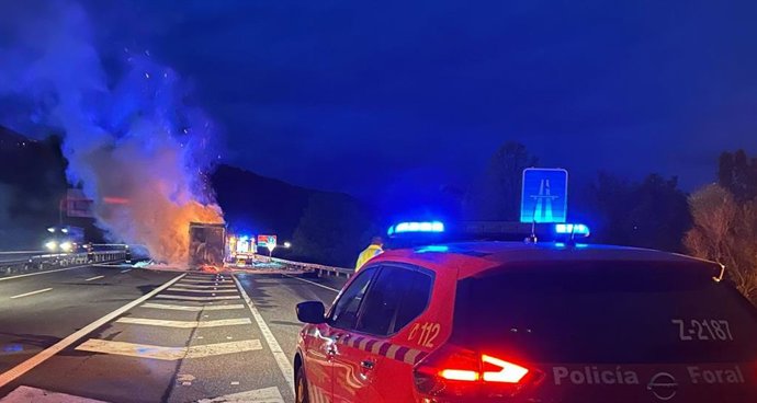Incendio de un camión en la A-15.