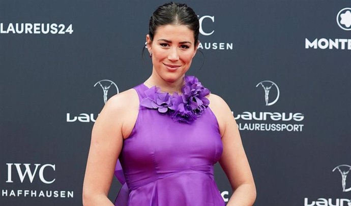 La extenista Garbiñe Muguruza posa durante la alfombra roja de la 25ª edición de los Premios Laureus 2024