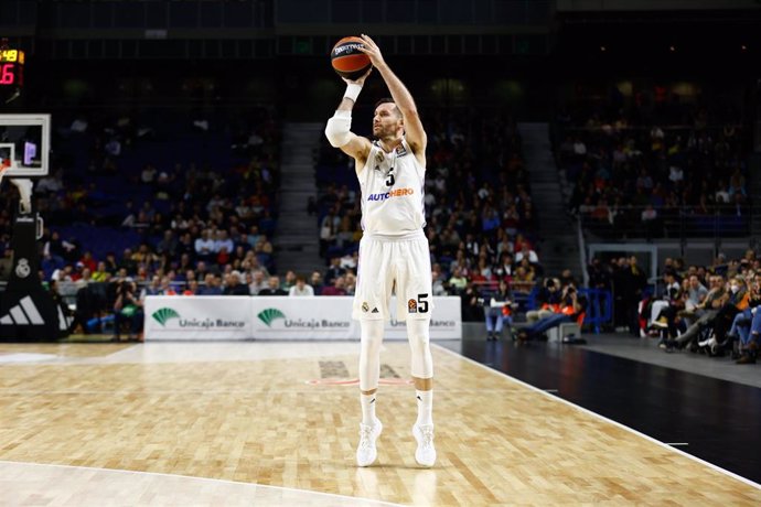 Archivo - Rudy Fernandez of Real Madrid in action during the Turkish Airlines EuroLeague, Regular Season, basketball match played between Real Madrid and Panathinaikos Athens at Wizink Center pavilion on february 01, 2023, in Madrid, Spain.