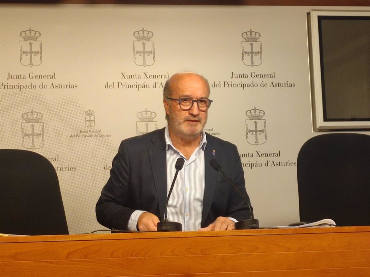 La oposición reprocha a diputados asturianos del PSOE y Sumar que voten contra la exclusión del lobo del Lespre