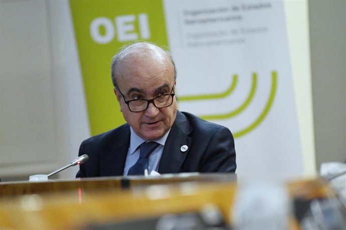 Archivo - El secretario general de la OEI, Mariano Jabonero, interviene durante un encuentro de la Cátedra de Integración, en el Instituto Cervantes, a 13 de noviembre de 2023, en Madrid (España).