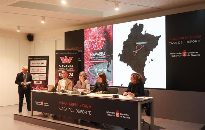 La consejera Esnaola participa en la presentación de  sexta edición de la Clásica Féminas de Navarra 2024.