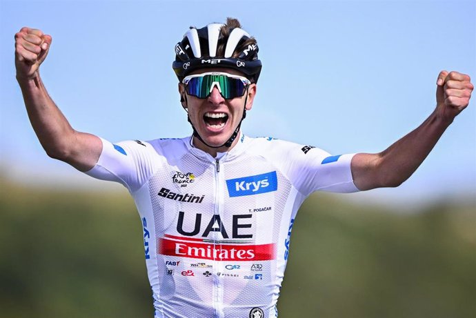 Archivo - El ciclista esloveno Tadej Pogacar (UAE Team Emirates)