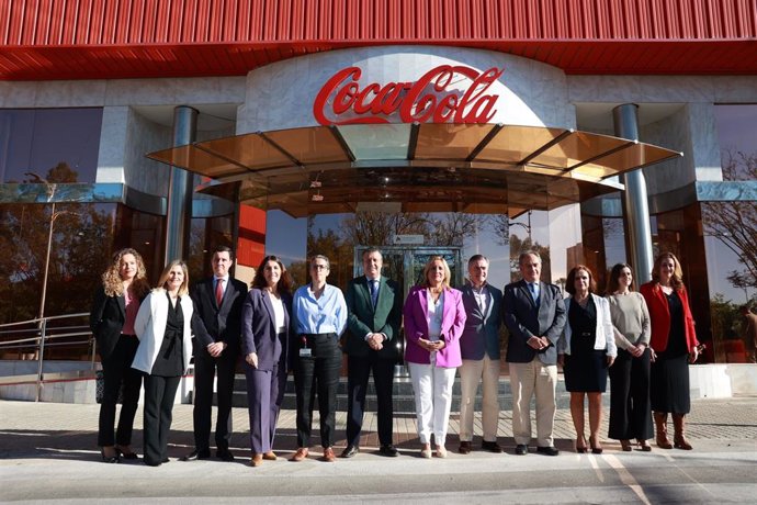 Jornada 'La gestión sostenible del agua' organizada por la empresa Coca Cola en su planta ubicada en la Rinconada (Sevilla).