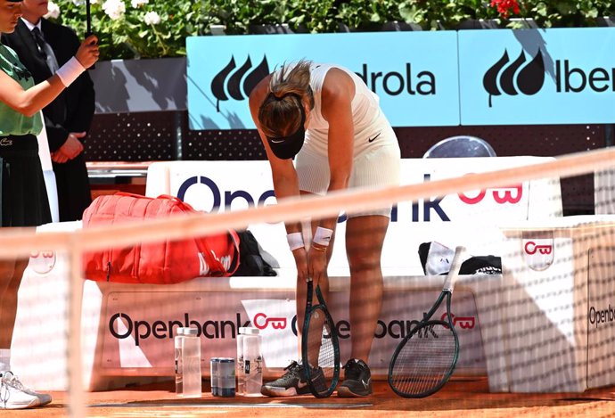 Paula Badosa durante el partido contra Jéssica Bouzas en el Mutua Madrid Open, a 24 de abril de 2024, en Madrid (España).