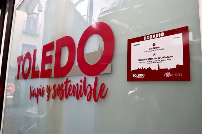 Los Ecopuntos del Casco Histórico ya son una realidad y abrirán sus puertas mañana en la calle Martín Gamero y en Alfonso X El Sabio