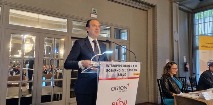 El consejero de Sanidad inaugura el XIV Foro de Interoperabilidad y el Gobierno del Dato en Salud
