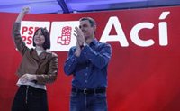 Los socialistas valencianos se vuelcan con Sánchez: "Nuestro secretario general, nuestro presidente, siempre a tu lado"