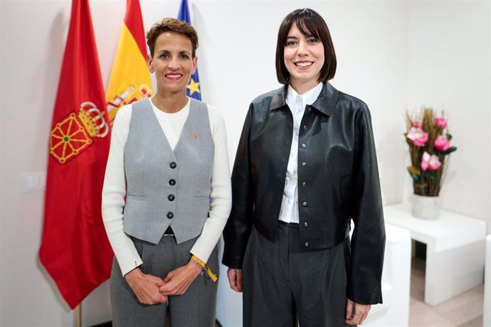 La presidenta Chivite y la ministra Morant, en el despacho presidencial del Palacio de Navarra