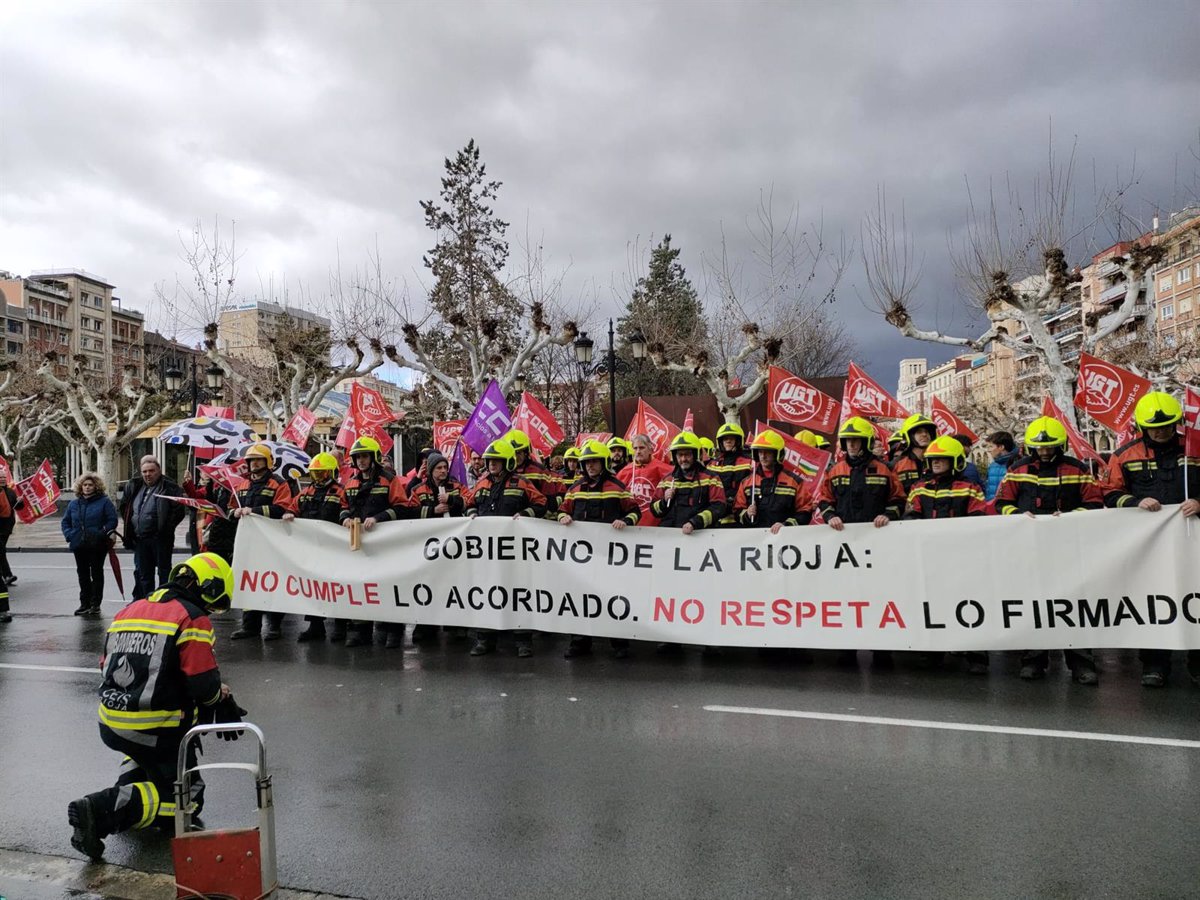 Los bomberos del CEIS Rioja piden  el cese inmediato del gerente por su incapacidad para gestionar el servicio 