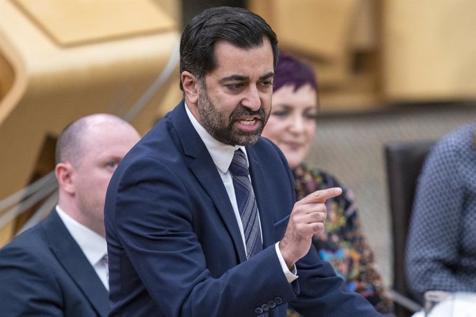 28 March 2024, United Kingdom, Edinburgh: Scotland's First Minister Humza Yousaf speaks during First Minster's Questions at the Scottish Parliament in Holyrood, Edinburgh. Photo: Jane Barlow/PA Wire/dpa