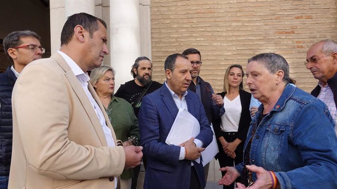 Los socialistas en el ayuntamiento de Antequera junto a IU han respaldado una reivindicación que lleva ya 2.000 firmas recogidas en la comarca para el mantenimiento de este servicio.