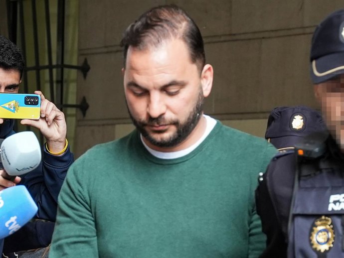 Archivo - El sobrino de María del Monte, Antonio Tejado saliendo de los juzgados tras declarar sobre el robo en la casa de su tía el pasado 15 de marzo