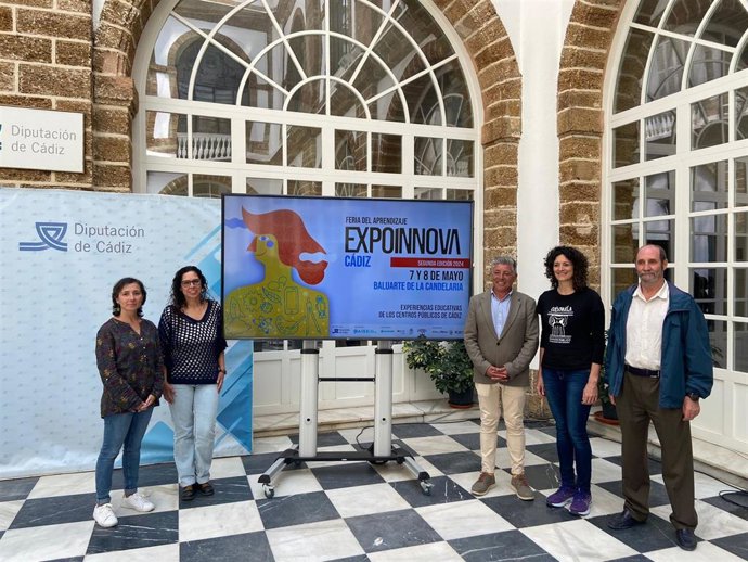 El diputado de Desarrollo Social de la Diputación de Cádiz, Ignacio Trujillo, presenta la Feria del Aprendizaje Expoinnova.