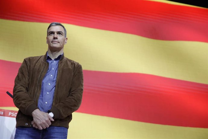 Archivo - El secretario general del PSOE y presidente del Gobierno, Pedro Sánchez, durante el acto de clausura del 15º Congreso del PSC, en el Palacio de Congresos de Cataluña, a 17 de marzo de 2024, en Barcelona, Catalunya (España). El 15º Congreso del P