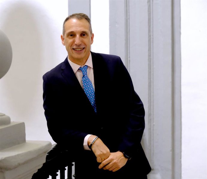 Luis Jacinto Herrero Rama ha tomado posesión como decano de la Facultad de Biología de la Universidad de Sevilla (US).