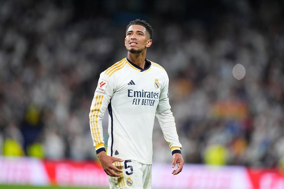 El centrocampista del Real Madrid Jude Bellingham celebra un gol en el Santiago Bernabéu. 