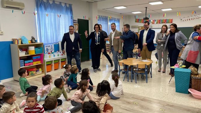 La Junta elimina barreras arquitectónicas en el CEIP Virgen de la Antigua de Almuñécar