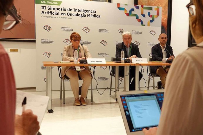 Simposio de Inteligencia Artificial (IA) en Oncología Médica,