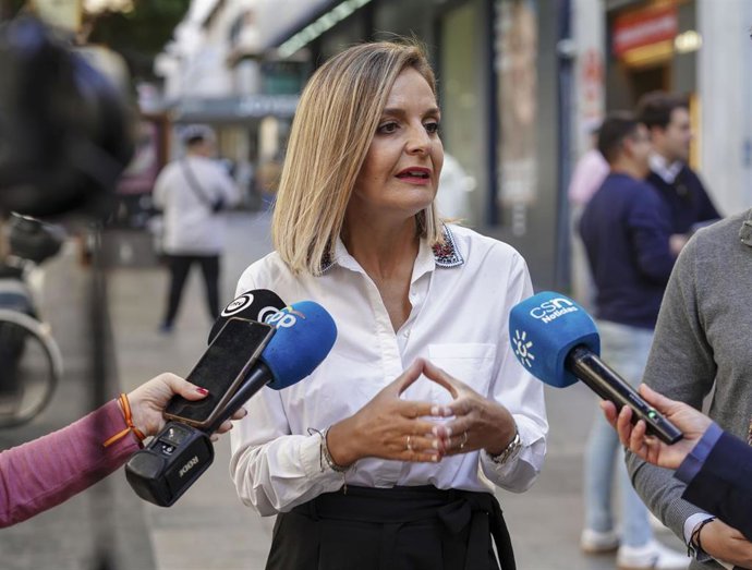 Archivo - La diputada del PP de Almería Maribel Sánchez Torregrosa.