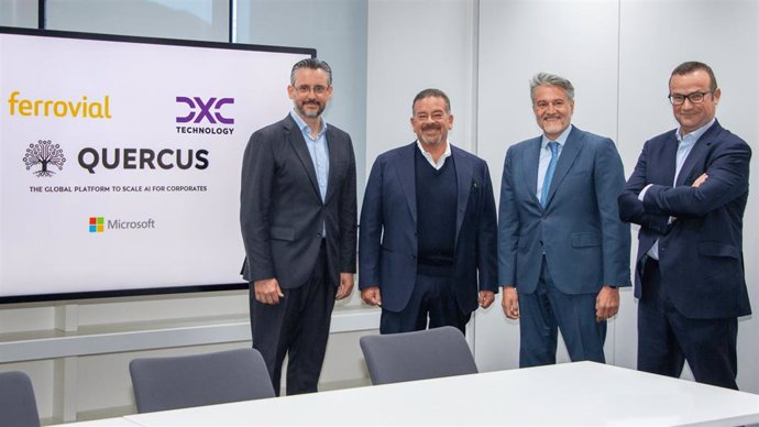 Directivos de Ferrovial y DXC Technology