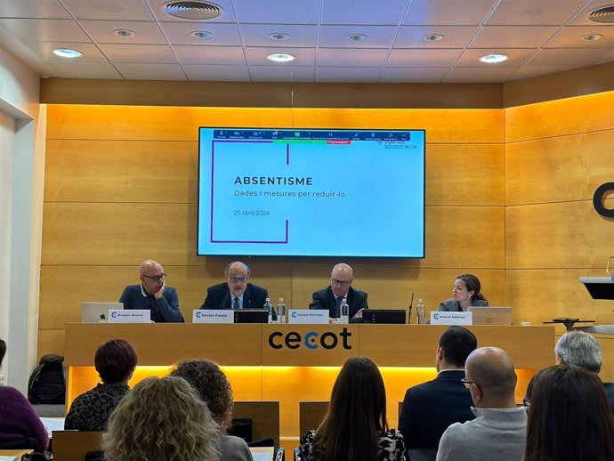 Jornada sobre absentismo laboral impulsada por Cecot y Egarsat, celebrada este jueves