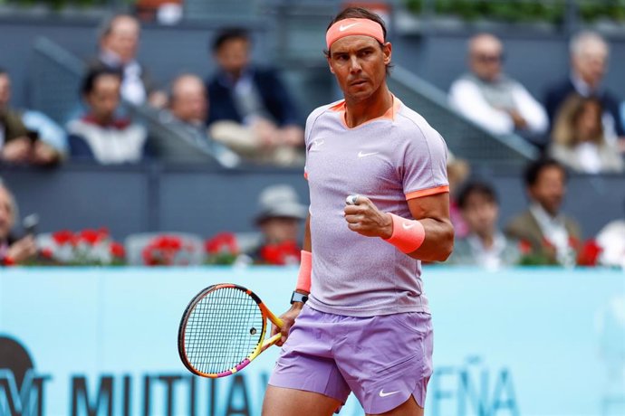 Rafa Nadal celebra un punto durante su debut en el Mutua Madrid Open 2024