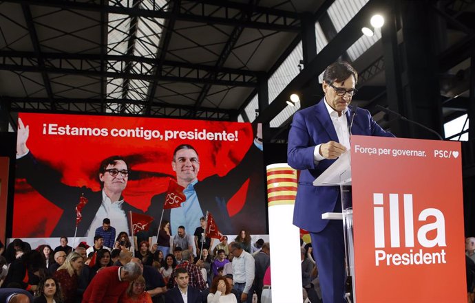 El líder i candidat del PSC al 12M, Salvador Illa, en el primer acte de campanya a Sabadell (Barcelona)
