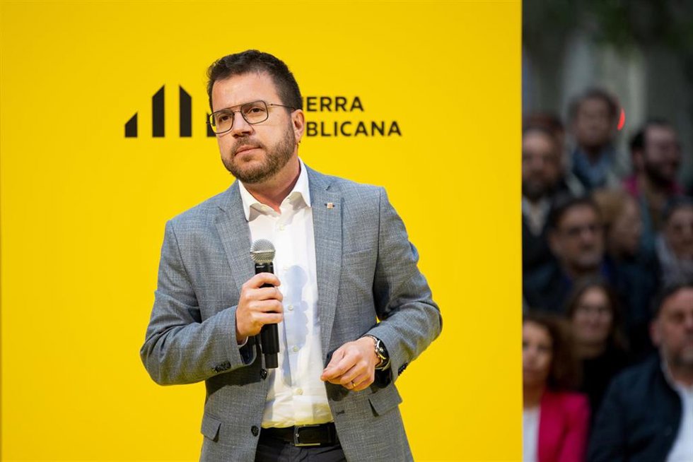 El presidente de la Generalitat, Pere Aragons, durante el acto de ERC de inicio de campaña, en Jardinets de Salvador Espriu, a 25 de abril de 2024, en Barcelona