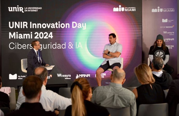 Chema Alonso e Iker Casillas apuestan por una buena formación ante ciberseguridad e IA, en UNIR Innovation Day Miamia