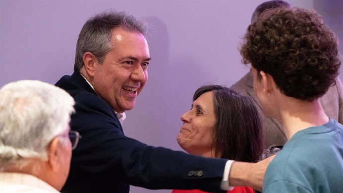 El secretario general del PSOE-A, Juan Espadas, en la entrega de los premios Clara Campoamor en Viator (Almería). (Foto de archivo).