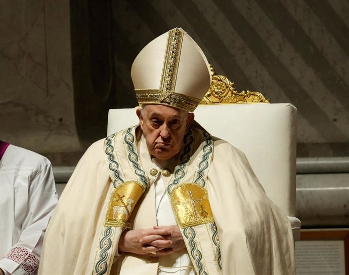 March 30, 2024, Vatican City, Italia: Pope Francis presides over a Holy Mass toEaster Vigil in the Holy Night of Easterin Saint Peter's Basilica at the Vatican City, 30 March 2024. ANSA/GIUSEPPE LAMI,Image: 861264661, License: Rights-managed, Restri