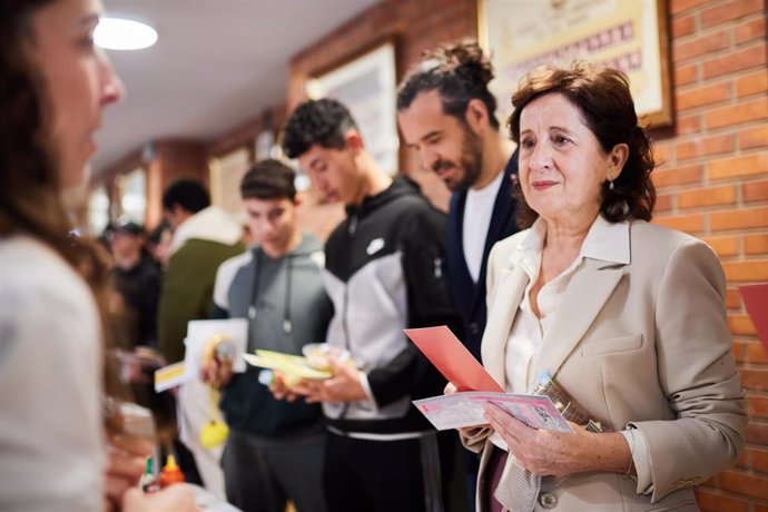 La consejera Maeztu participa en la apertura de la feria de empleo Ribera Talent, en Tudela