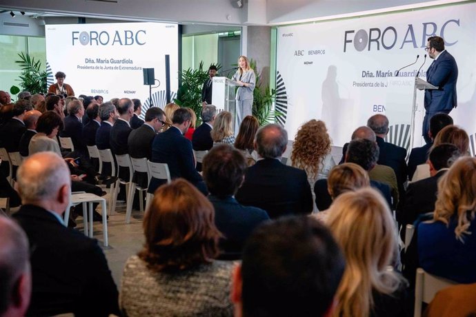 La presidenta de la Junta de Extremadura, María Guardiola, en el Foro ABC