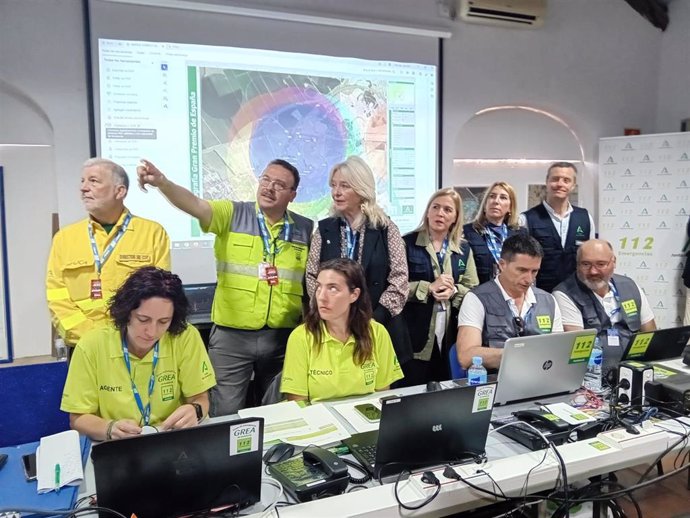 La delegada del Gobierno de la Junta en Cádiz, Mercedes Colombo, en el Puesto de Mando Avanzado (PMA) desplegado por el Grupo de Emergencias de Andalucía (GREA) en el circuito de Jerez.