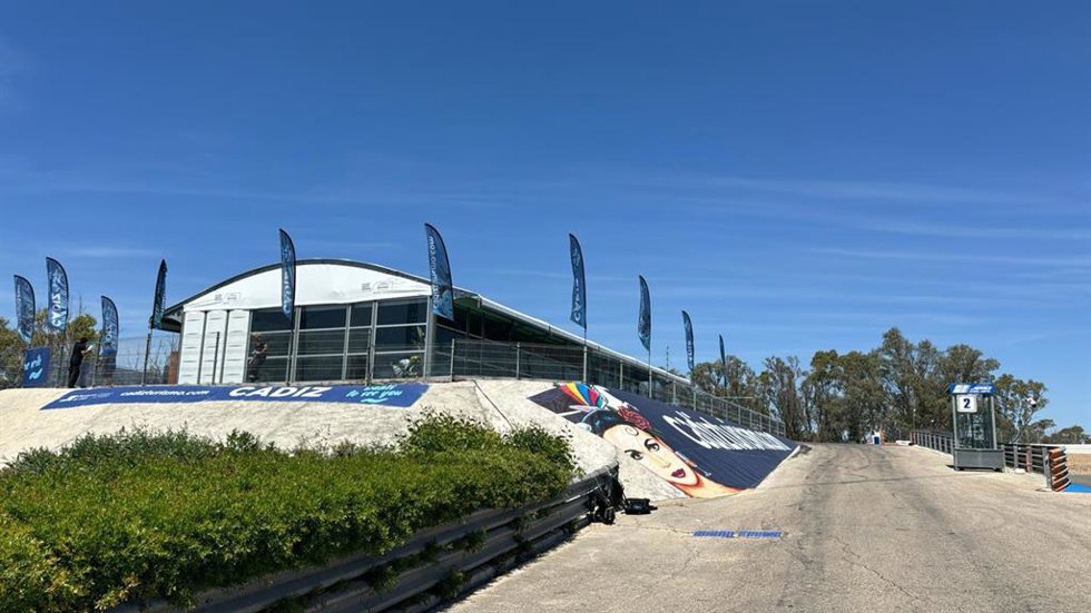Publicidad del Patronato de Turismo en el Circuito de Jerez.