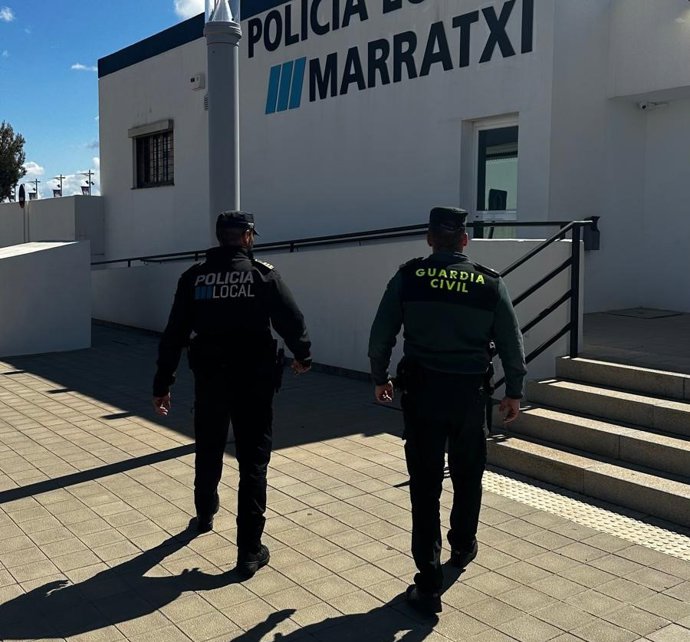 Agentes de la Policía Local y Guardia Civil de Marratxí.