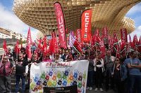 UGT y CCOO protestan en toda Andalucía excepto Málaga para pedir acciones "reales" contra la siniestralidad laboral