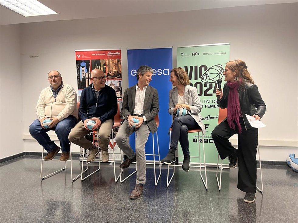 Acto de presentación de la nueva sala de estudio
