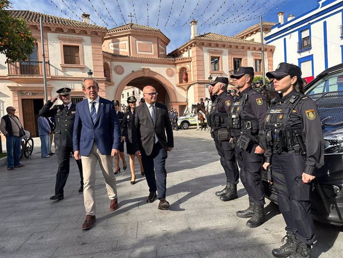 Visita al dispositivo de la Policía Nacional en Andújar.