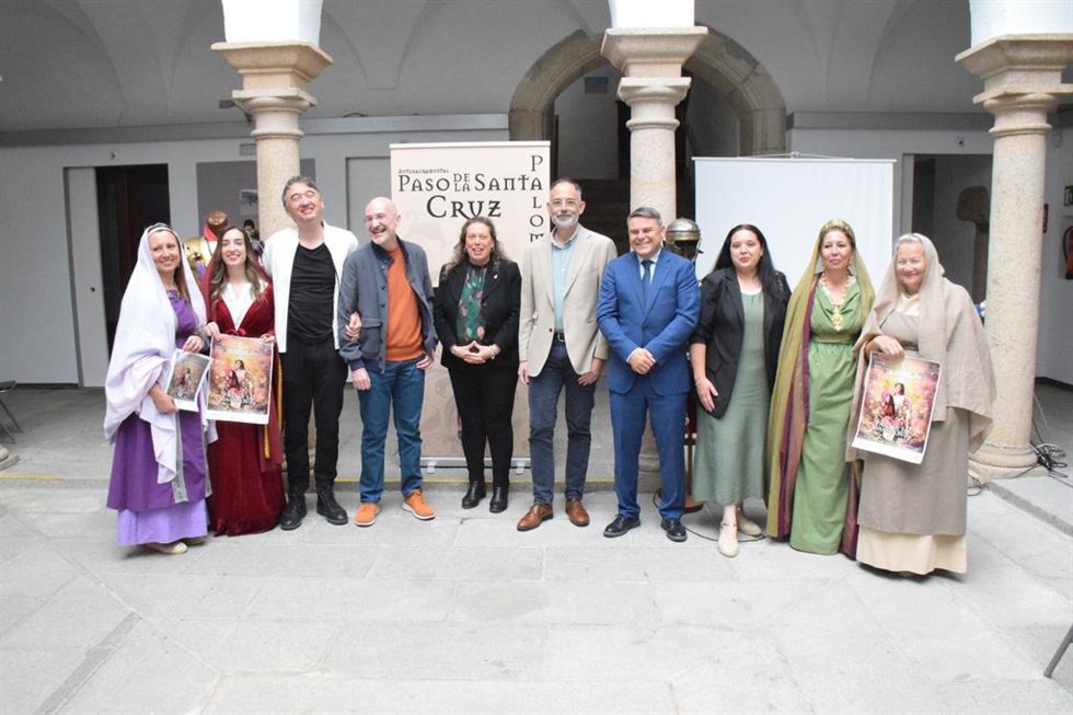 Presentación de una nueva edición del Auto Sacramental de El Paso de la Santa Cruz de la localidad pacense de Palomas.