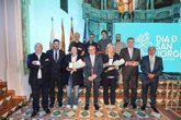 Foto: Ramón Navarro y Carmen Valero, Cruz de San Jorge de la Diputación de Teruel, por ser referentes de la provincia