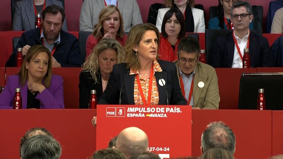 Ribera muestra su apoyo a Sánchez: "Nos pueden llamar perros porque somos fieles